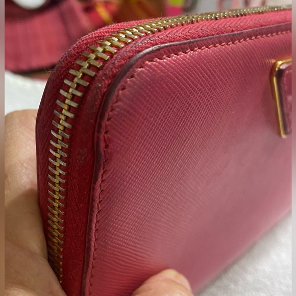 PRADA RED LEATHER ZIPPY LONG WALLET GOOD PREOWNED CONDITION - Picture 12 of 16